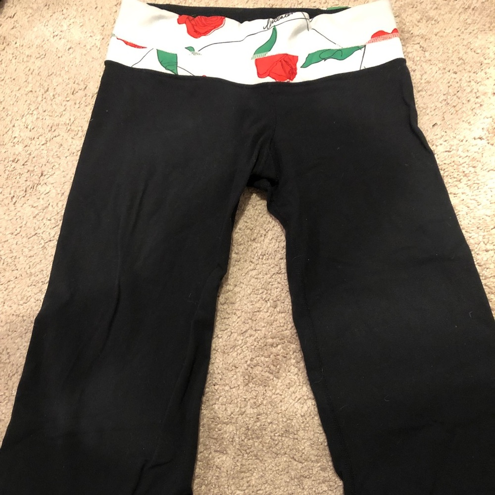Lululemon size 4 capris